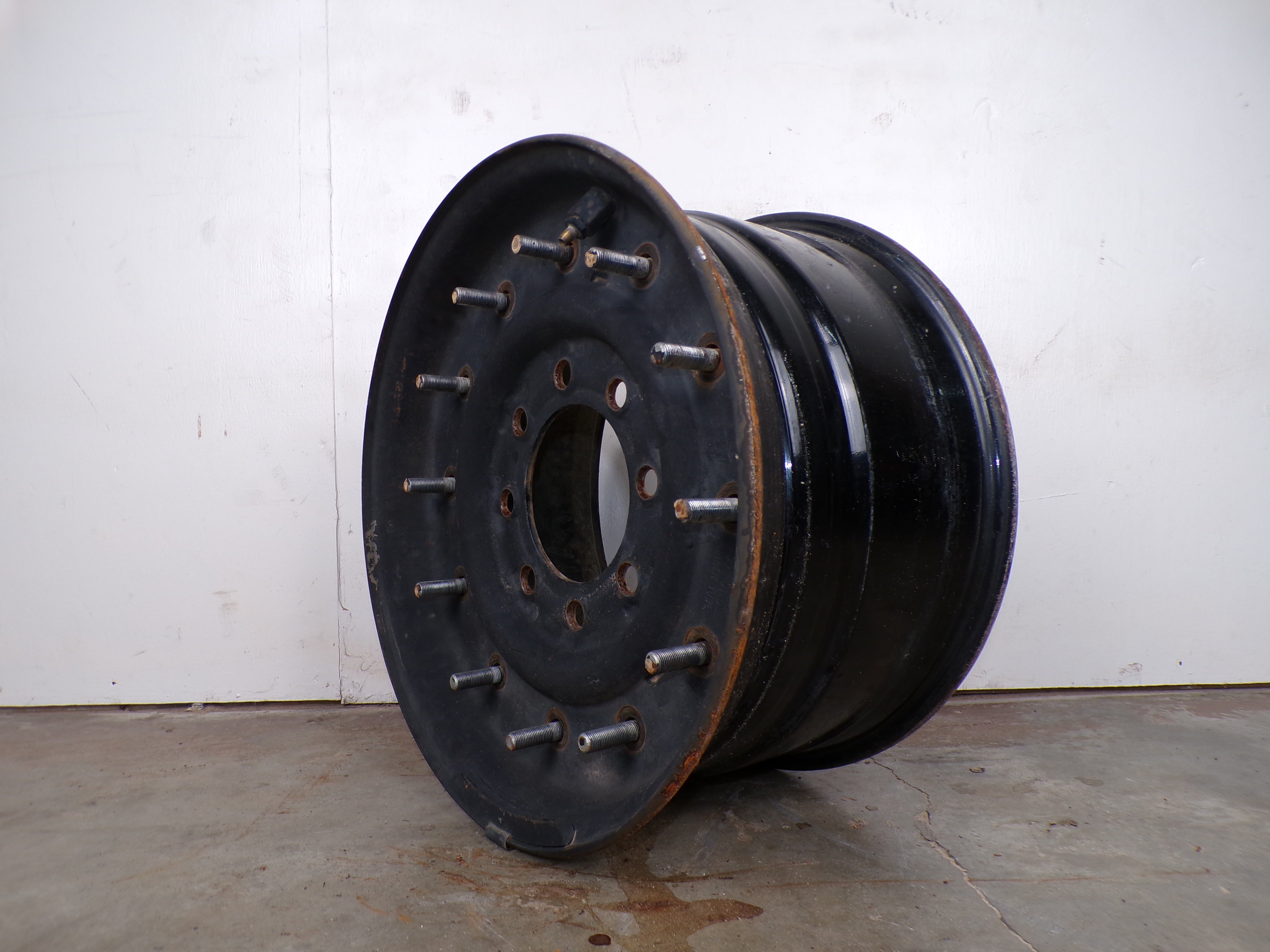 37X12.50R16.5 8x6.5 Hummer Wheels