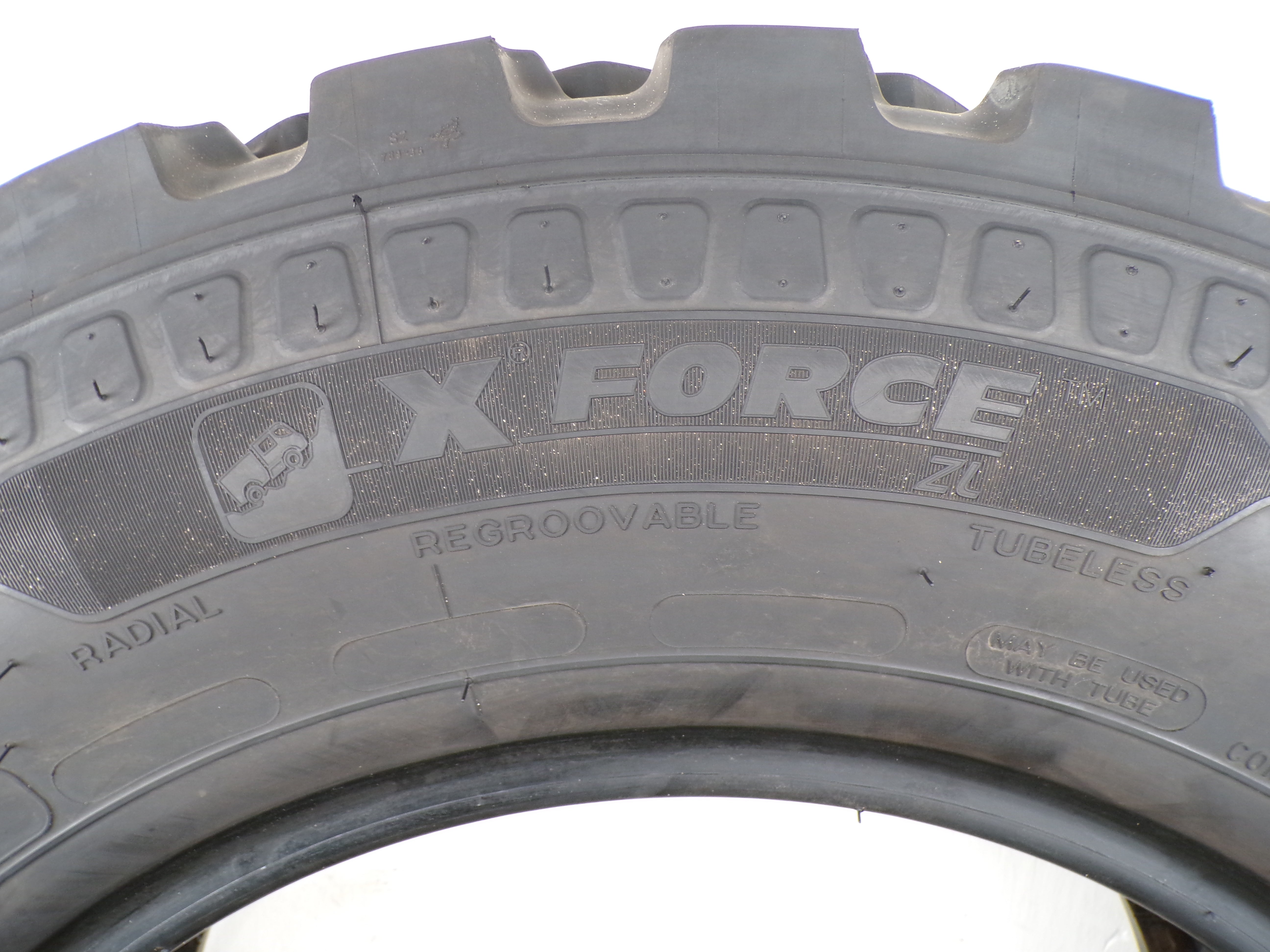 275/80R20 Michelin XZL X Force MPT Z Used