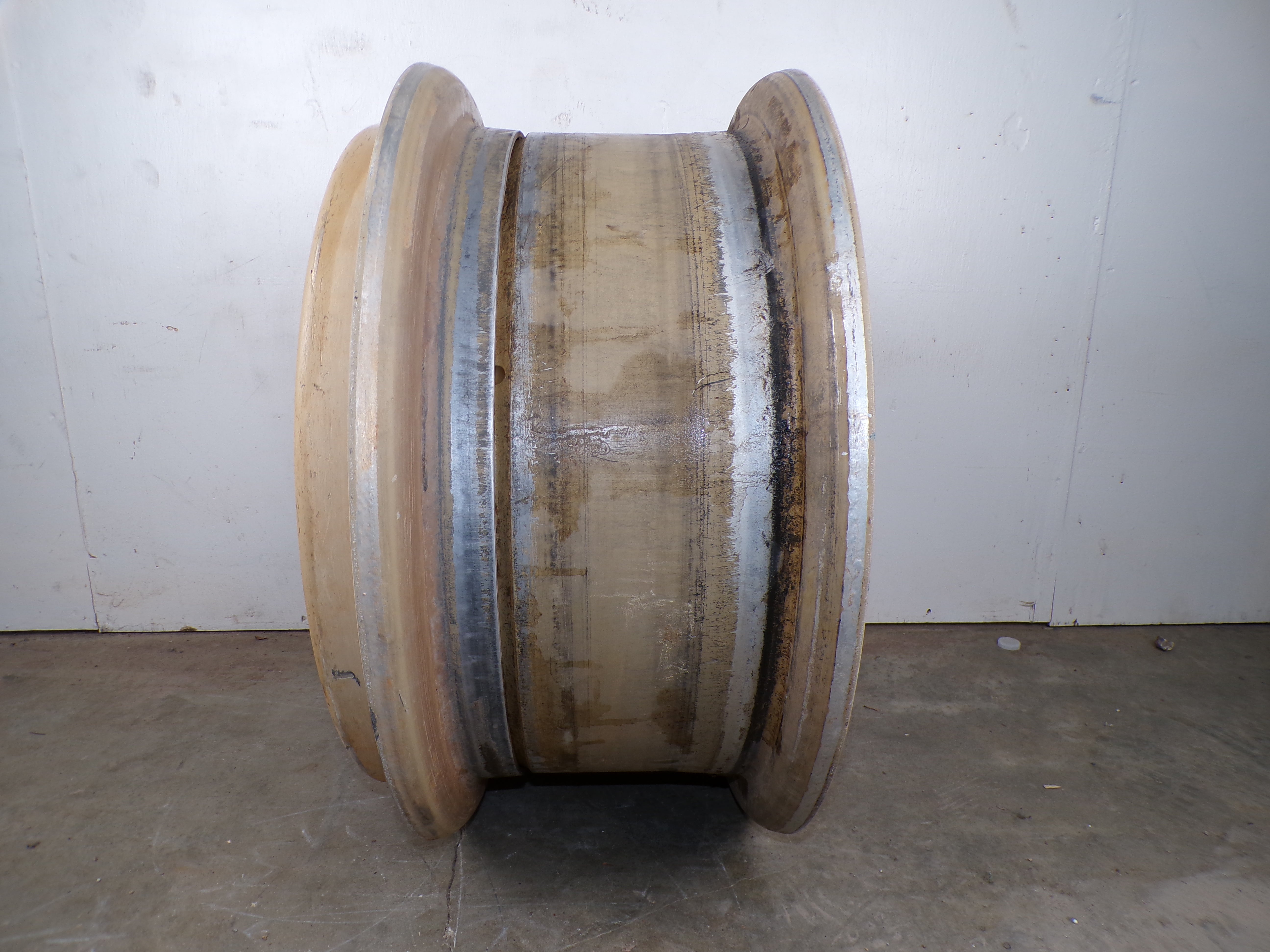 MRAP wheel Dually Hutchinson Aluminum Military 20x8 Rim Used