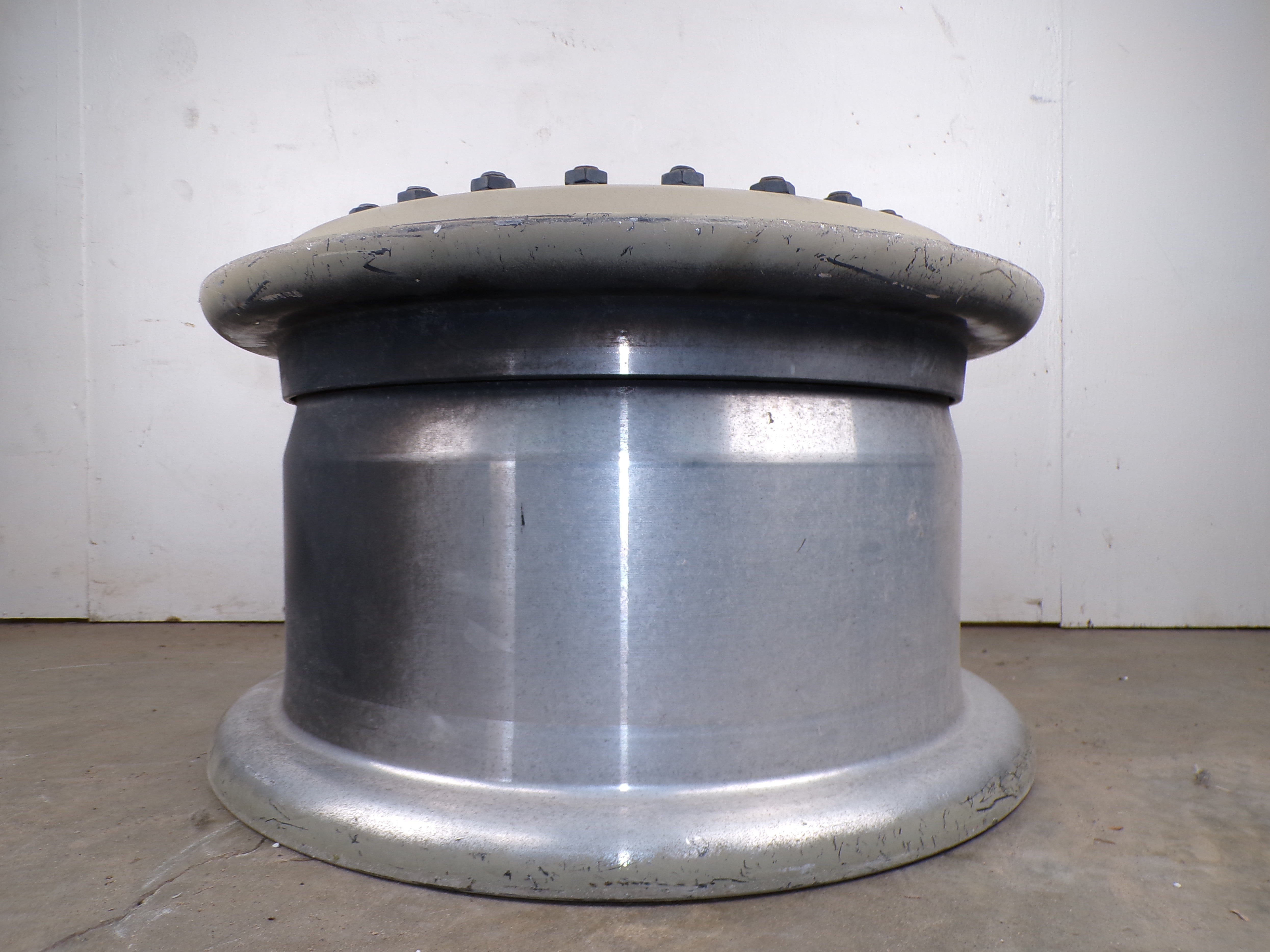 Hutchinson MRAP Wheel/Rim Aluminum 20x10 CTIS Navistar MAXXPro