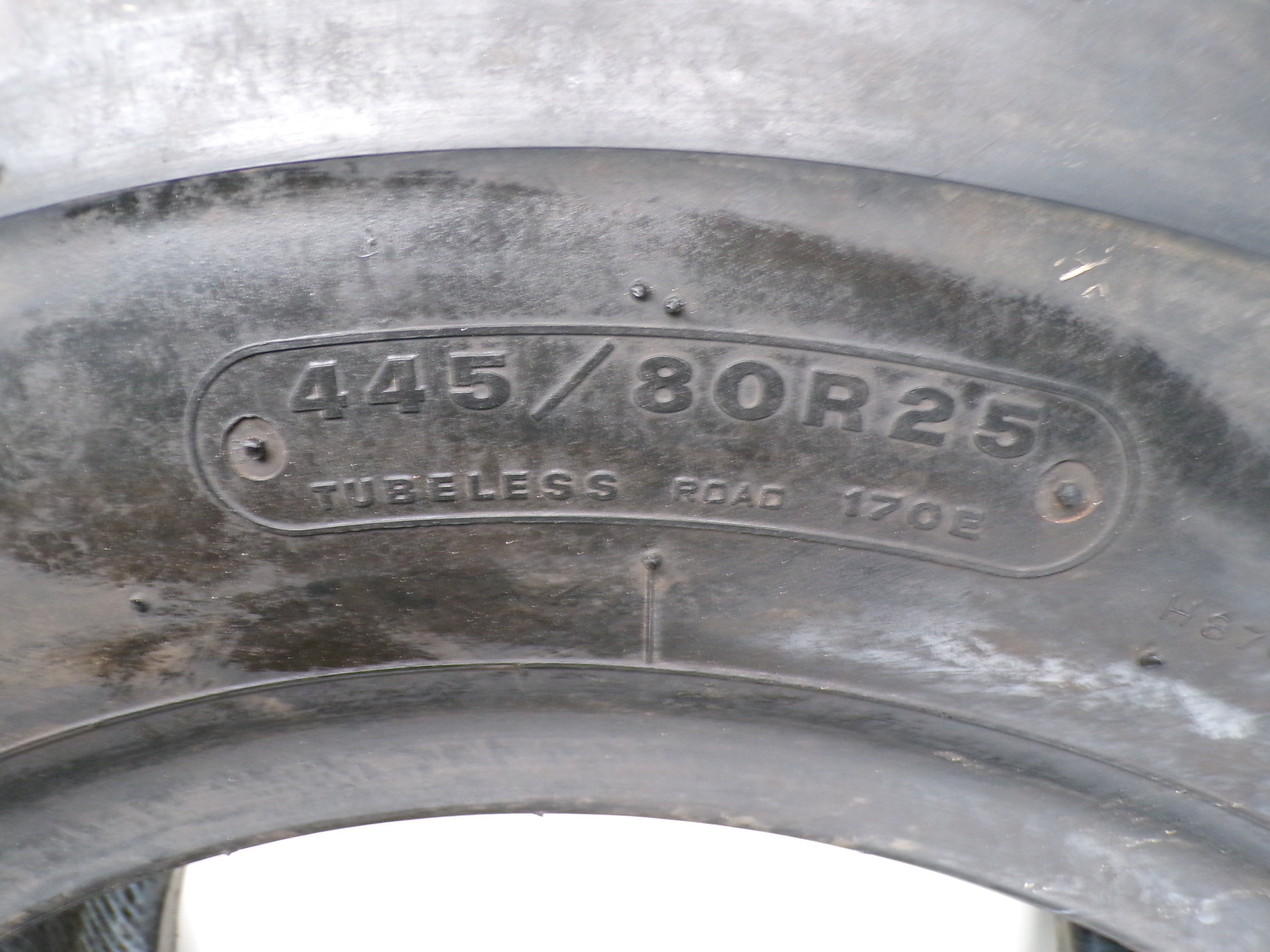445/80R25 (17.5R25) Bridgestone V-Steel G Traction Used