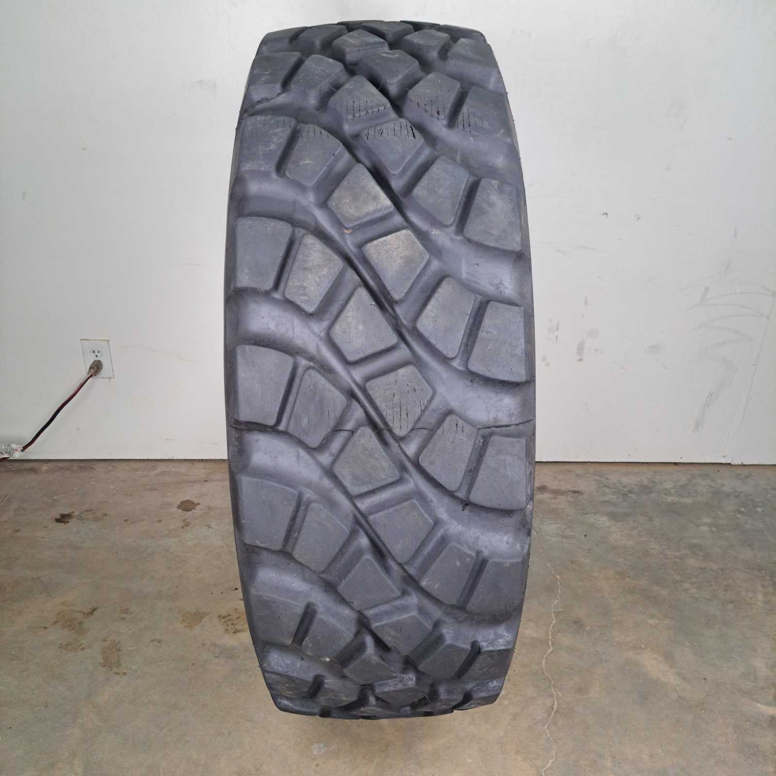 16.00R20 Goodyear AT/3A Used