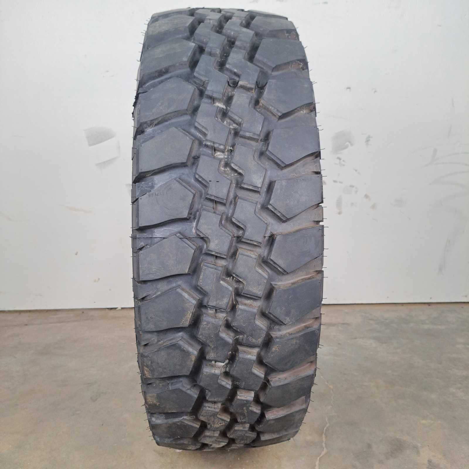 37×12.50R16.5LT BFGoodrich Baja T/A Used