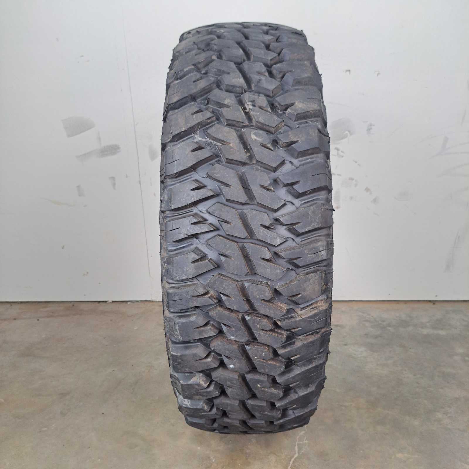 37X12.50R16.50 Goodyear Wrangler enforcer MT used