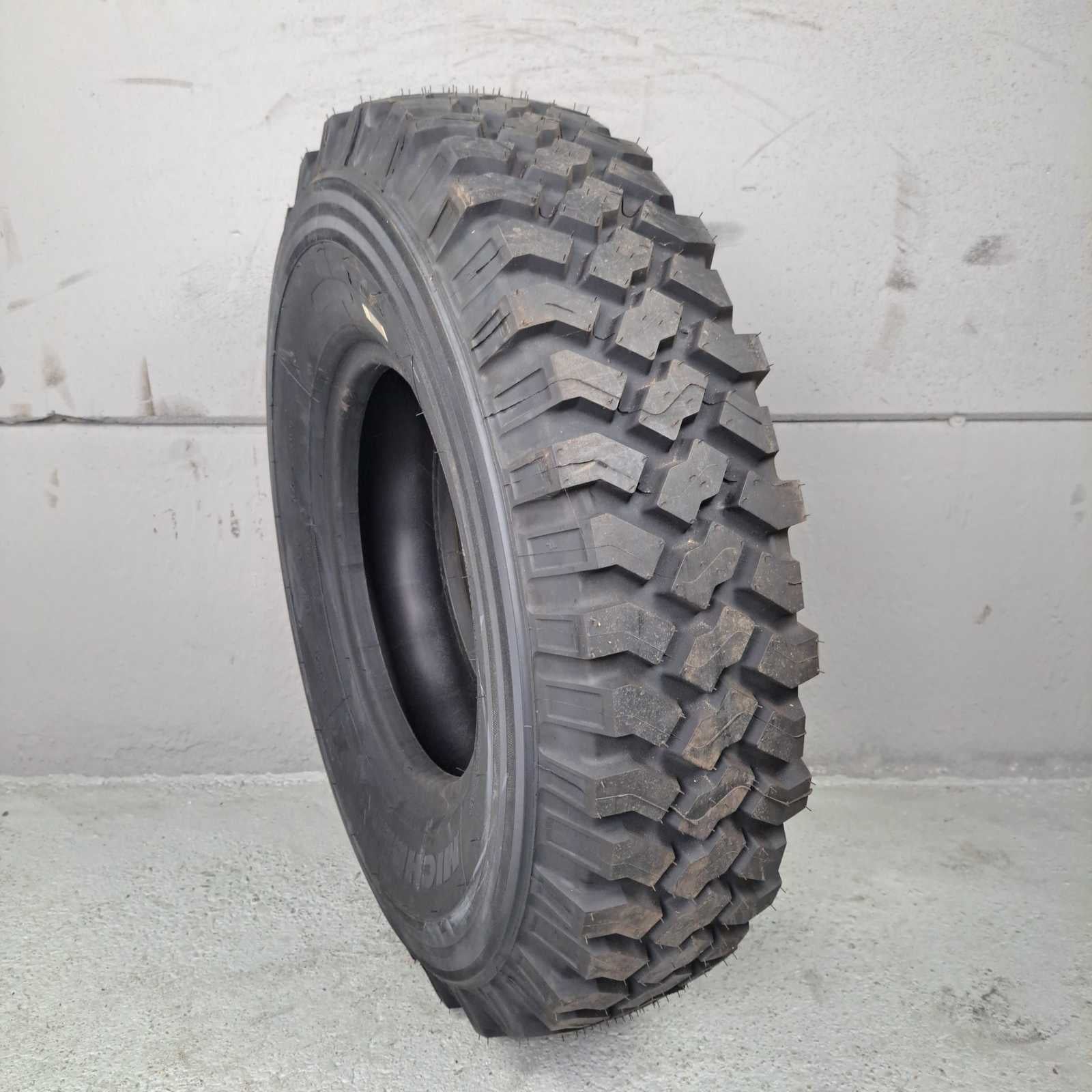 8.25R16 Michelin XZL