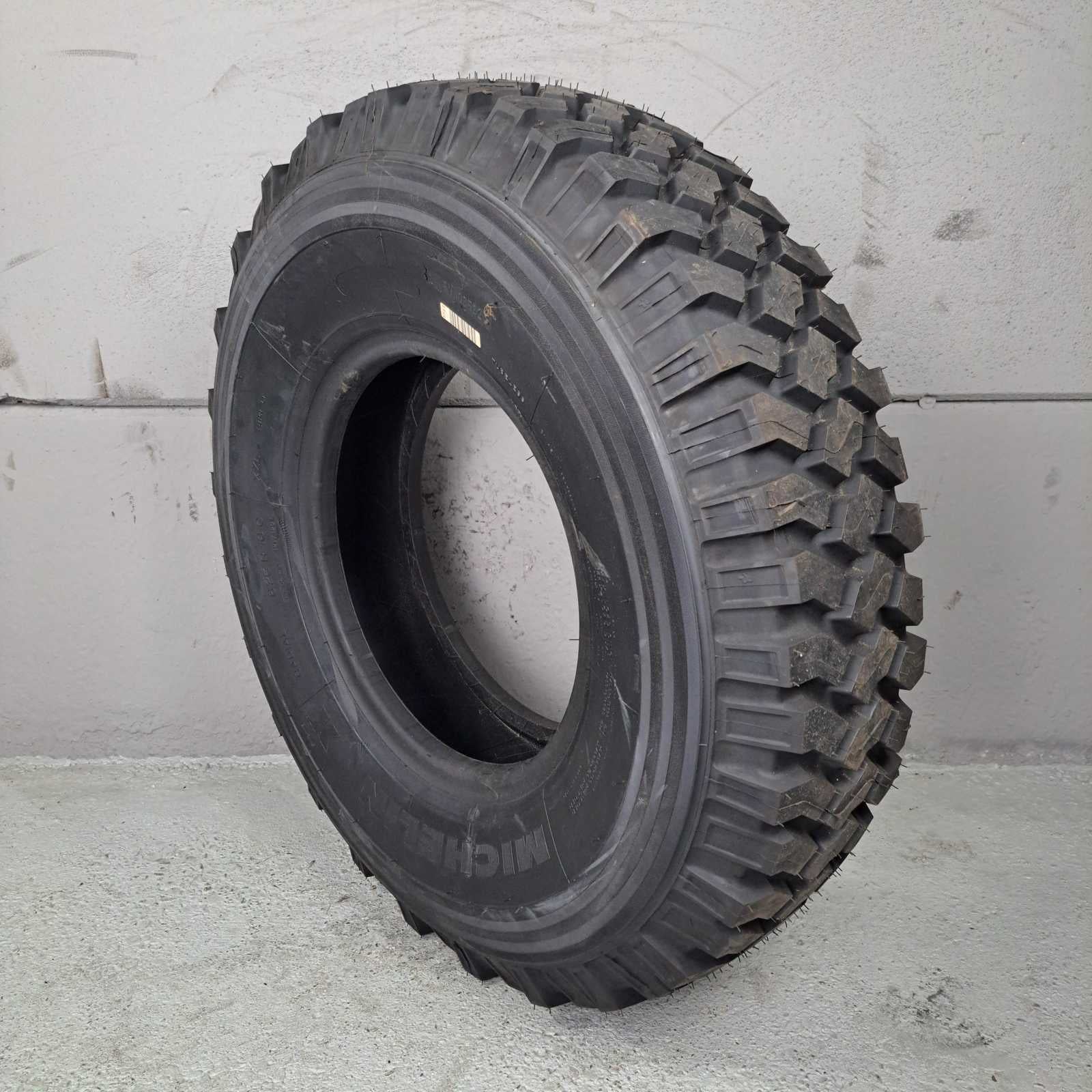 8.25R16 Michelin XZL