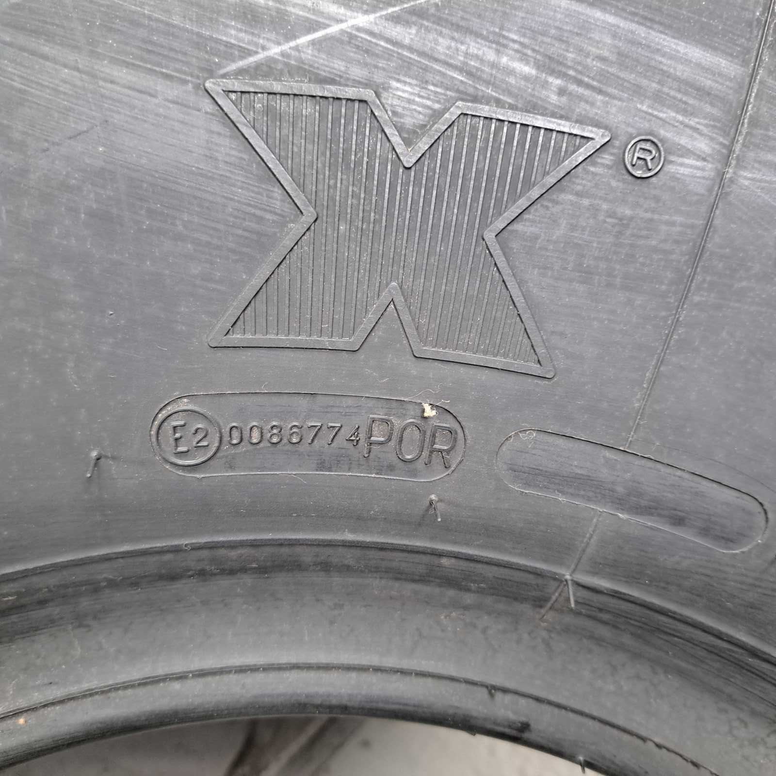 11.00R16 Michelin XZL