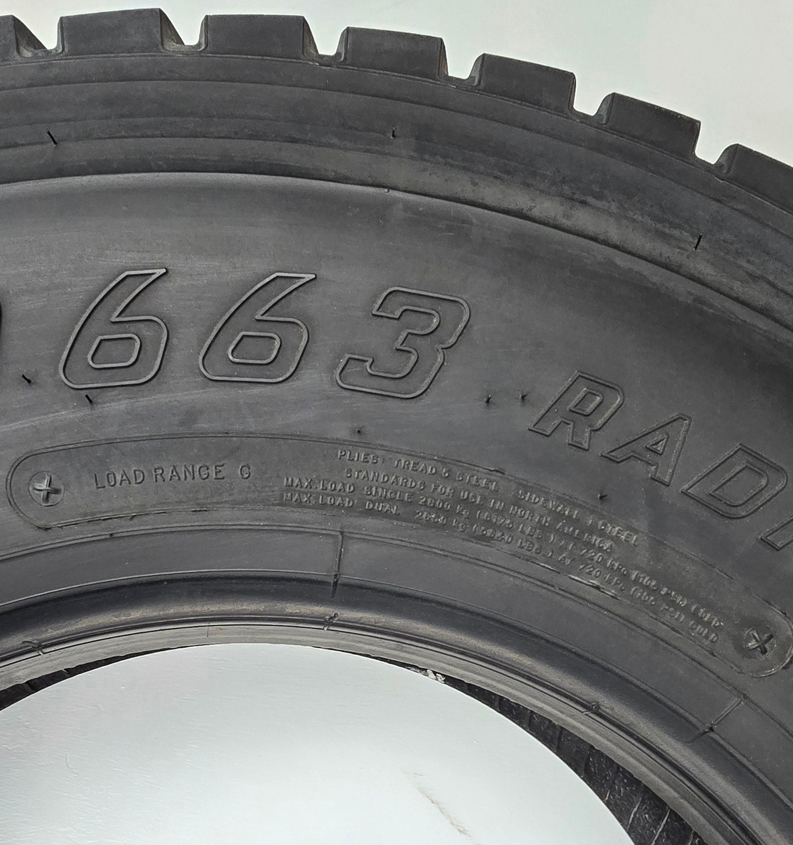 11R22.5 Firestone FD663 New