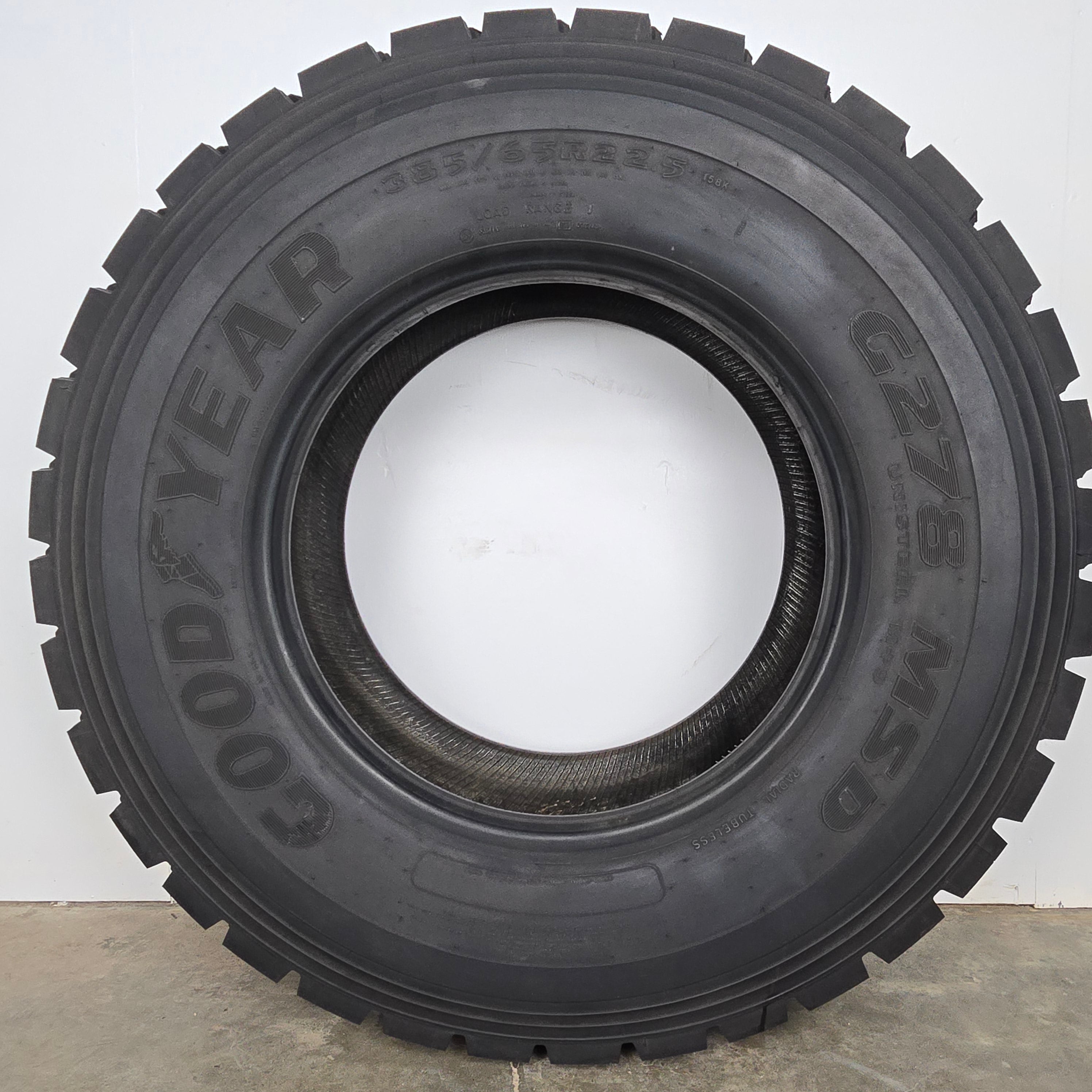 385/65R22.5 Goodyear G278 Used