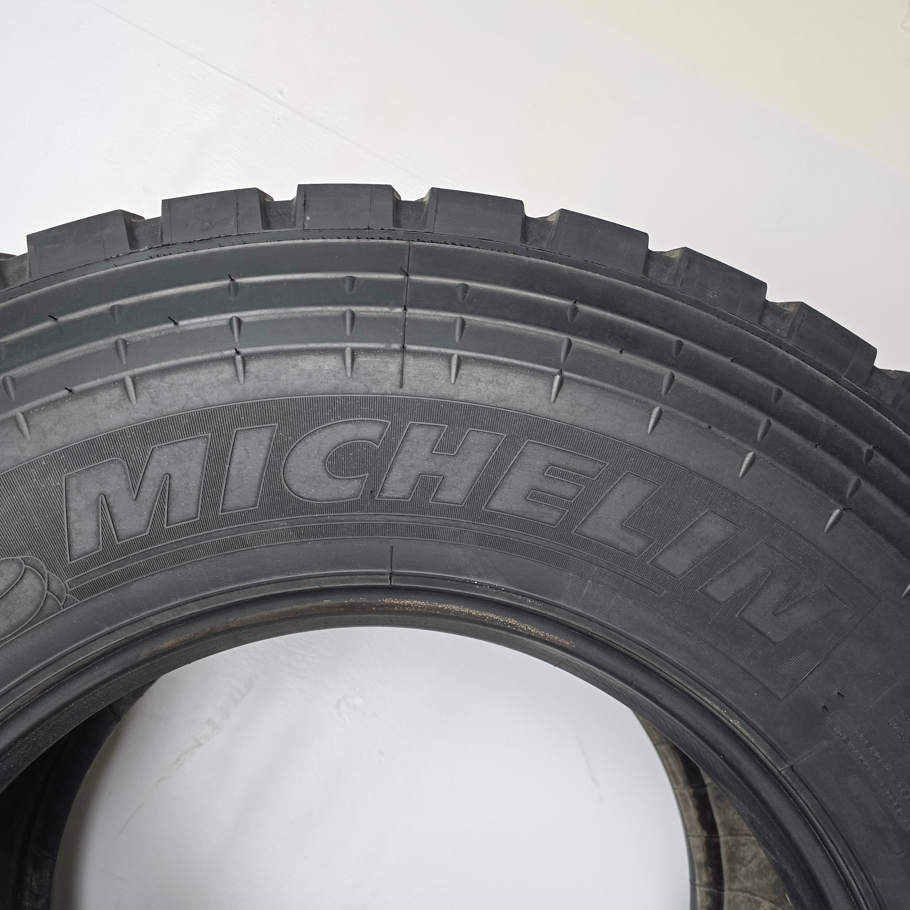385/65R22.5 Michelin XZY3 Commercial Truck Tire Used