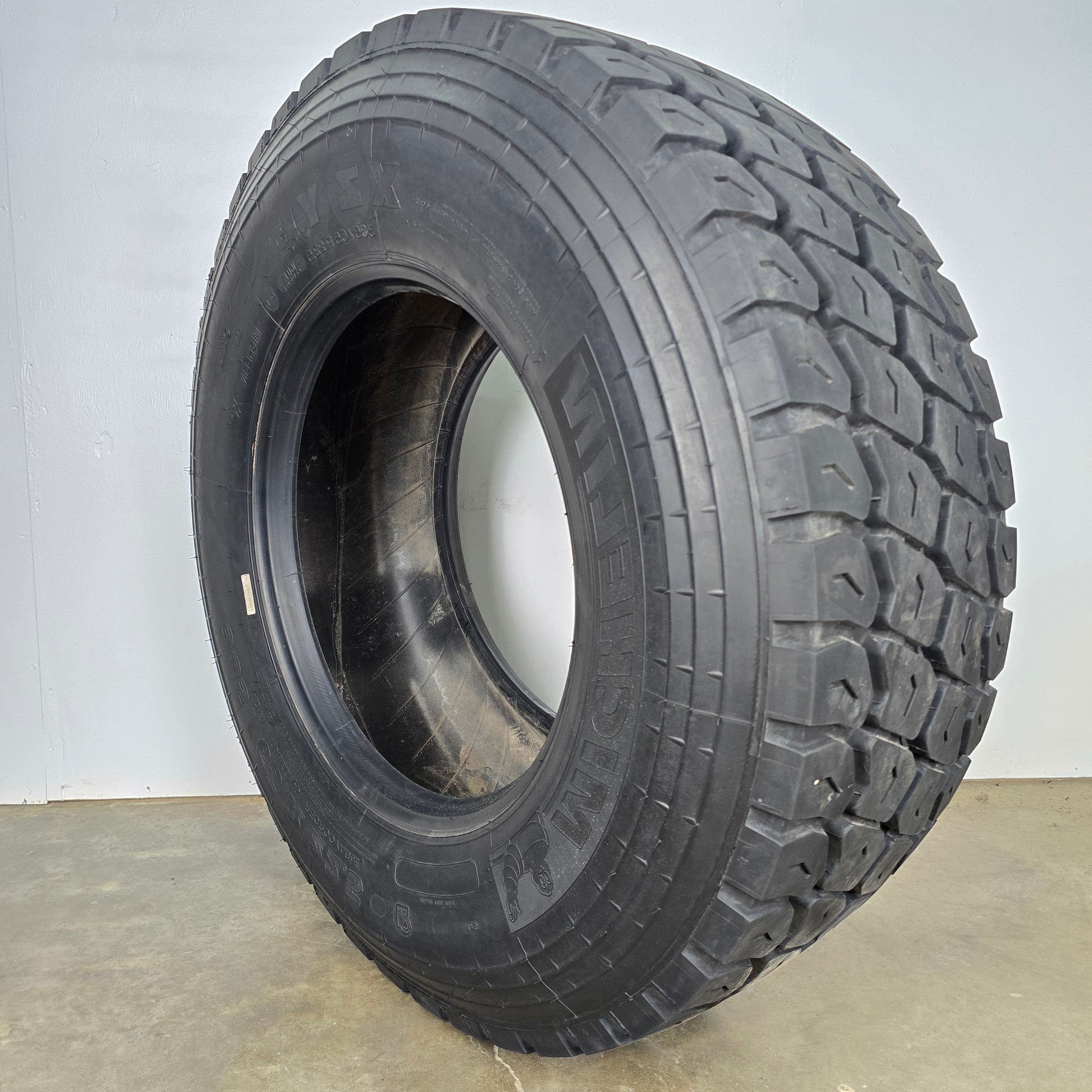 385/65R22.5 Michelin XZY3 Commercial Truck Tire Used