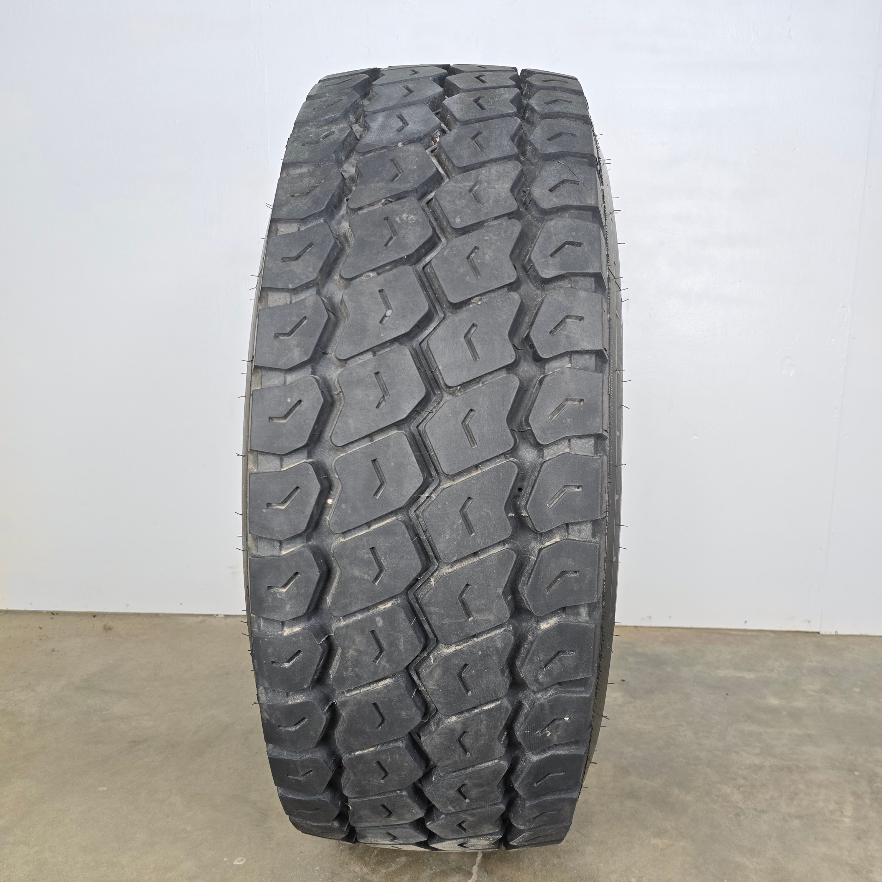 385/65R22.5 Michelin XZY3 Commercial Truck Tire Used