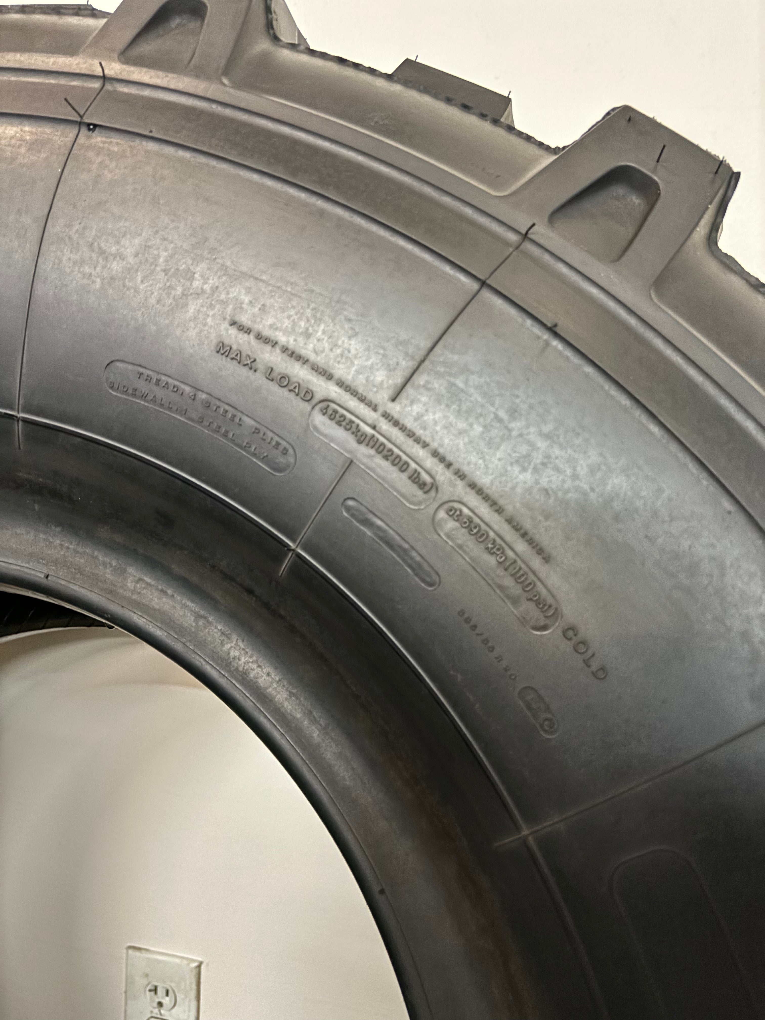 395/85R20 Michelin XML