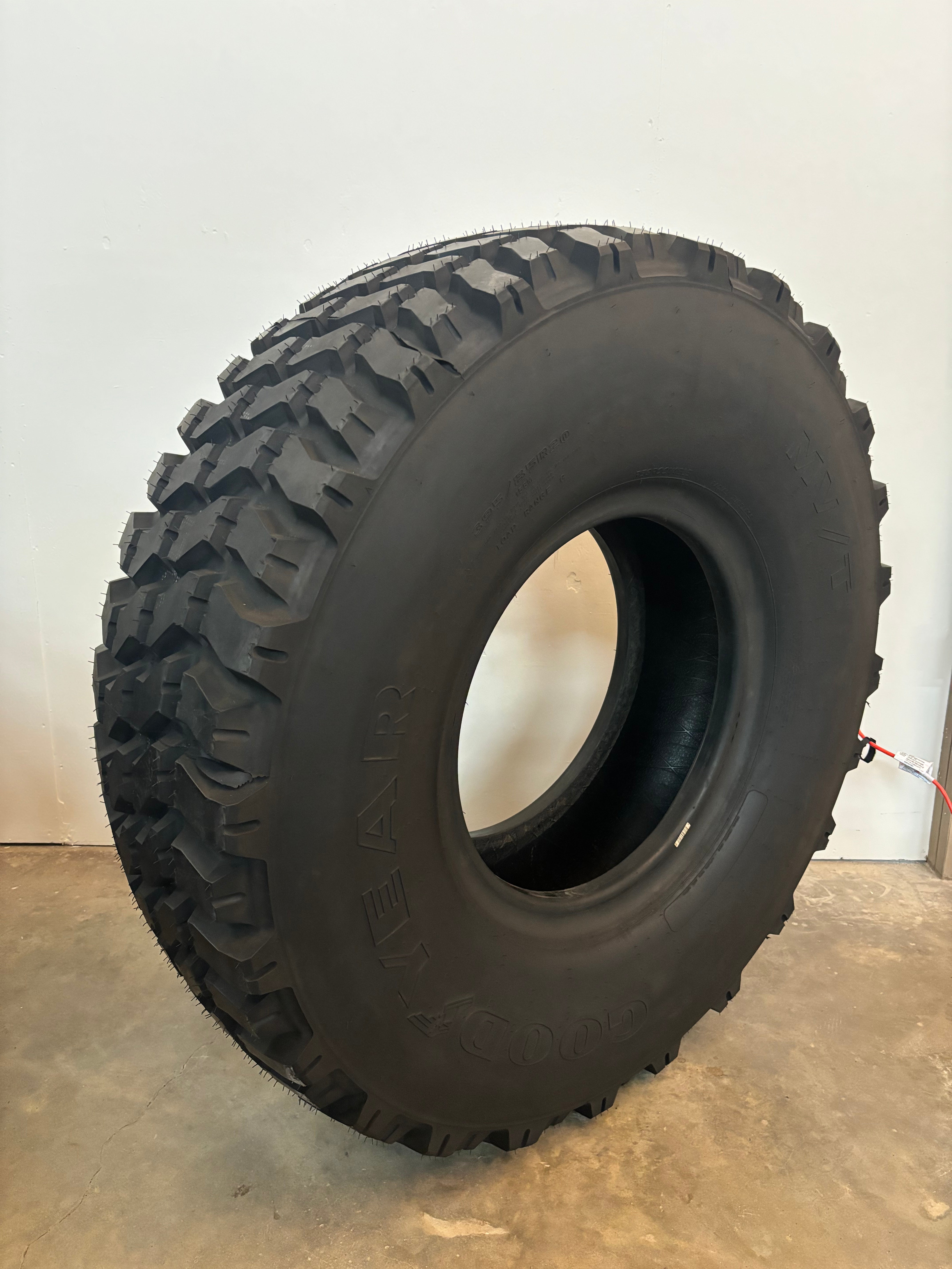 395/85R20 GoodYear MV/T