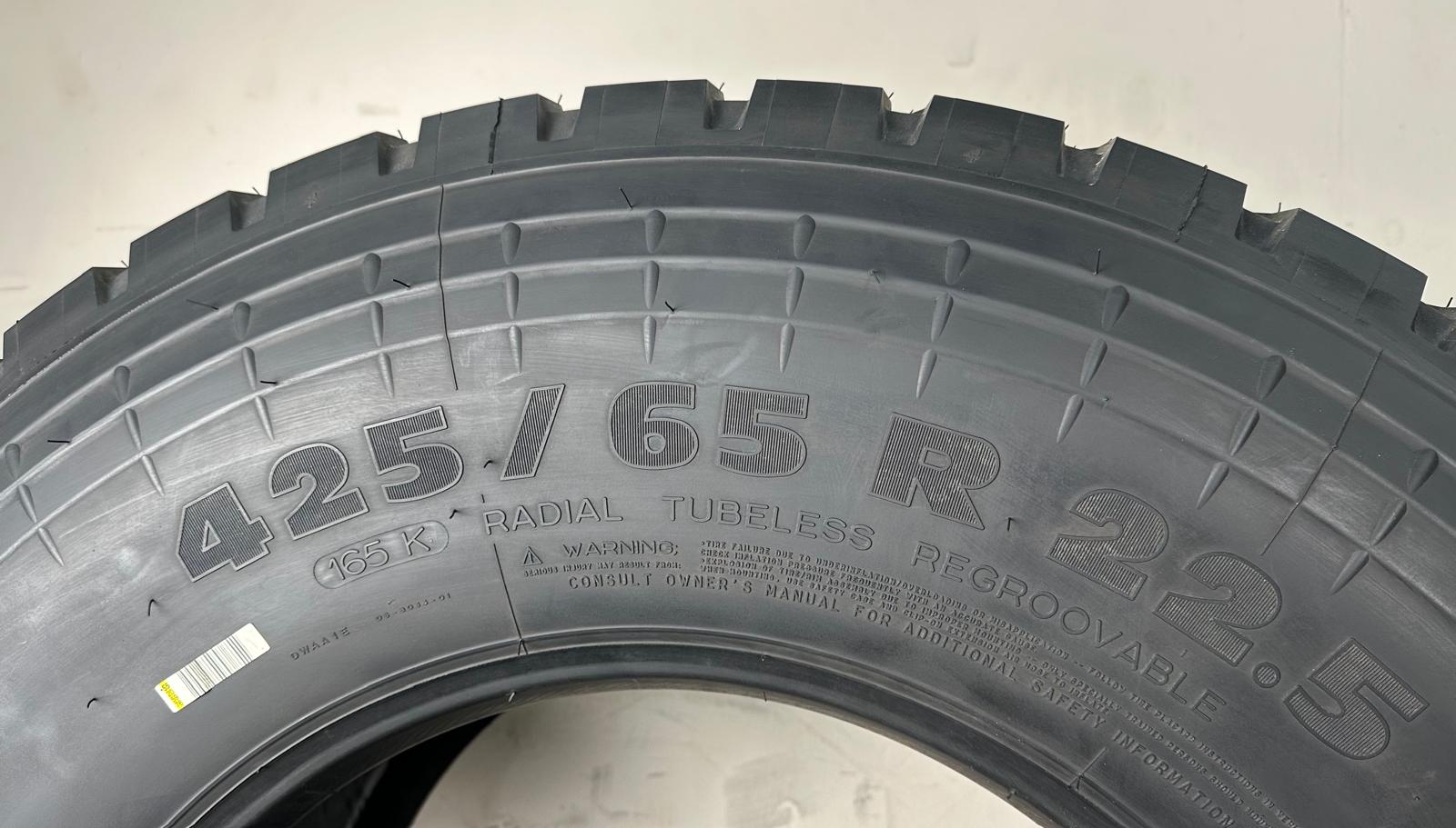 425/65R22.5 Michelin XZY3 165K NEW