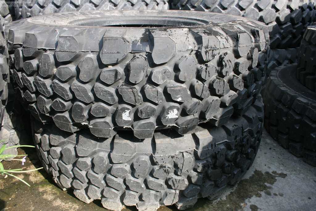 335/80R20 Continental MPT81