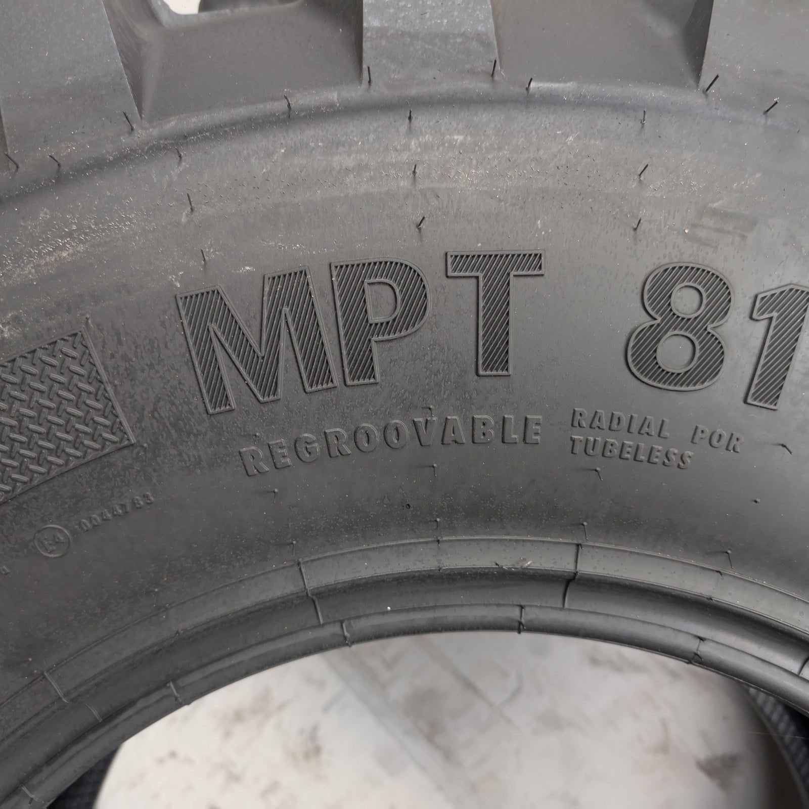 365/80R20 Continental MPT81 M+S