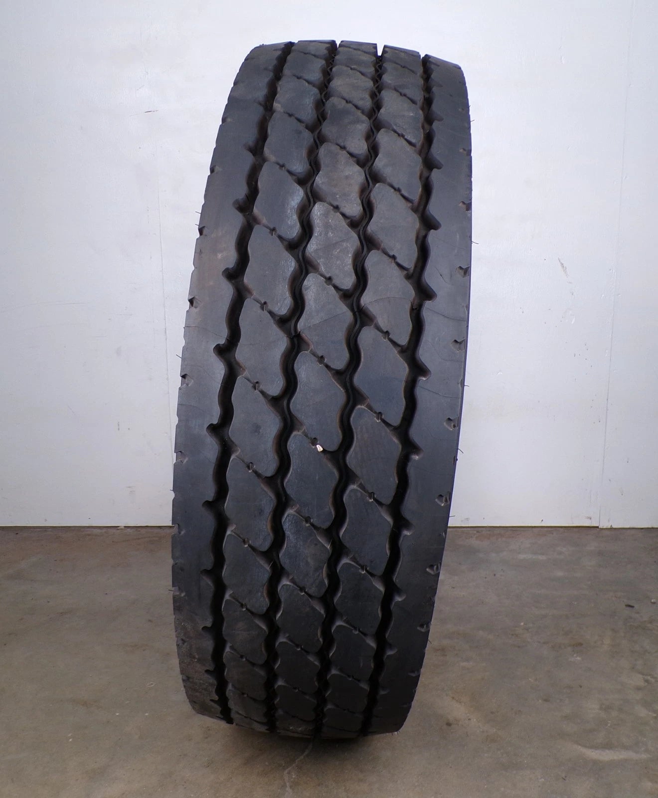 315/80R22.5 Michelin X Works Z Used