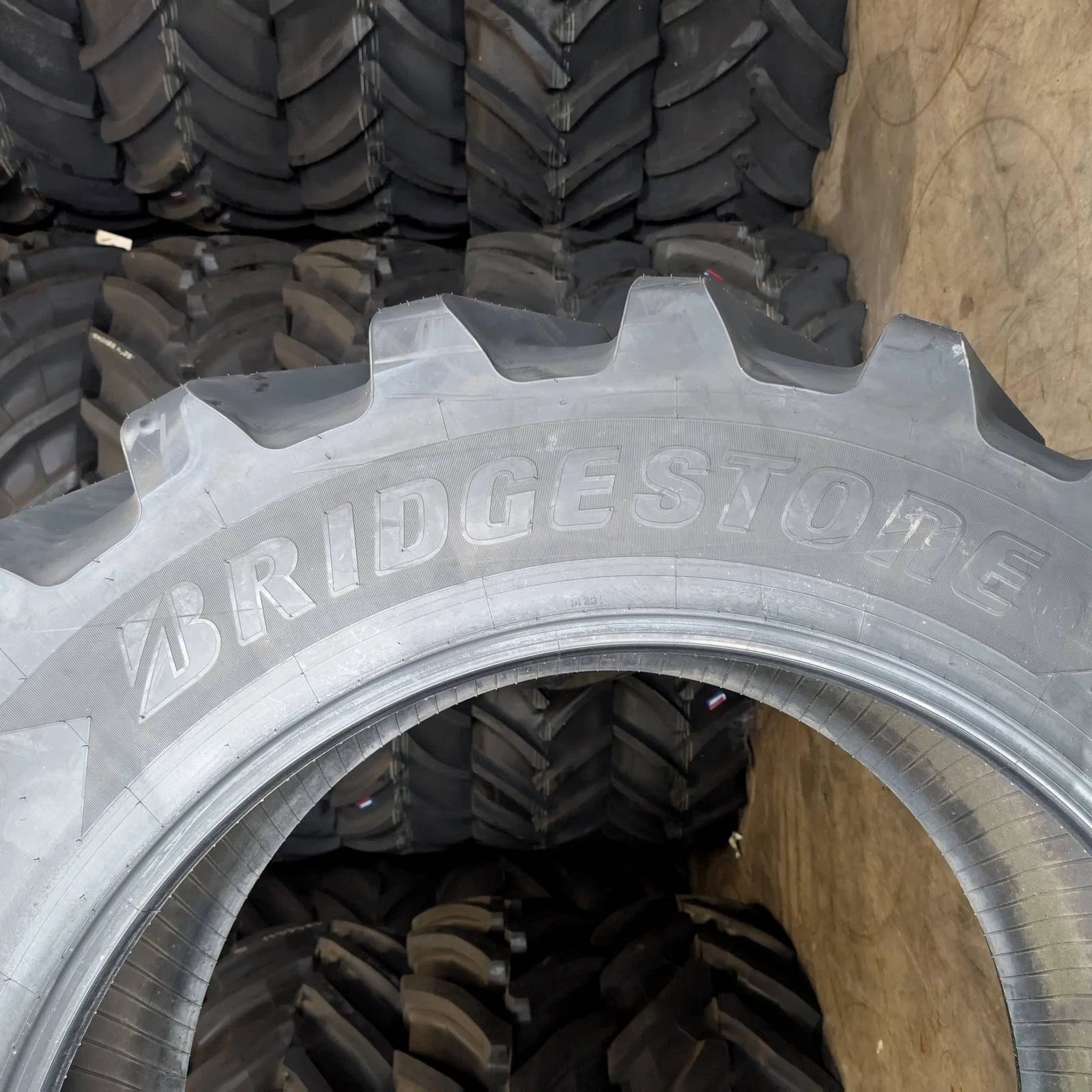 460/85R42 Bridgestone VX-Tractor 156D/153E